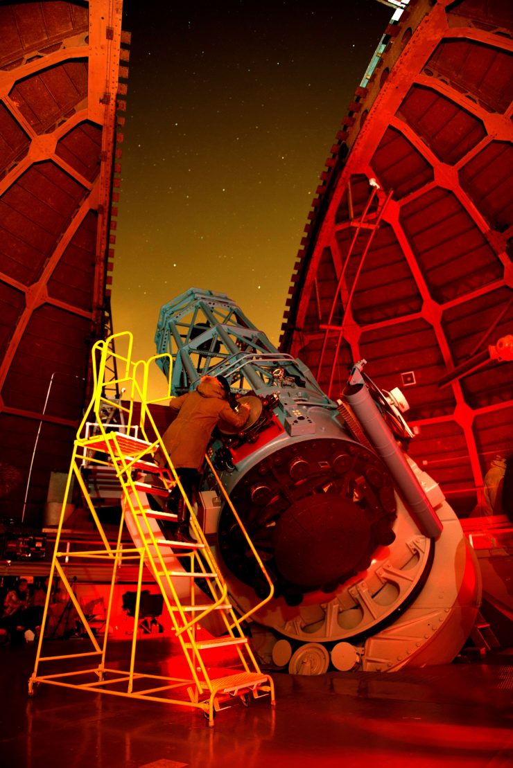 picture of a telescope