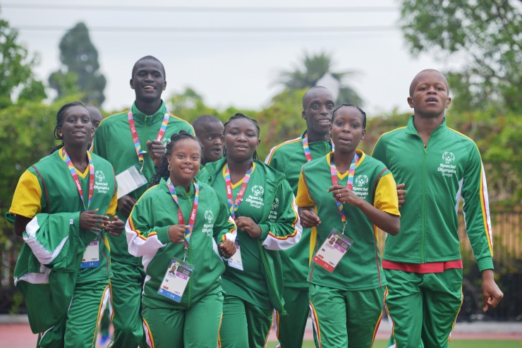 group of people running