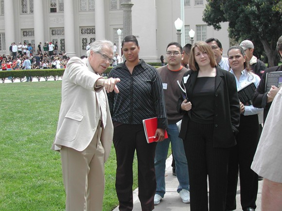 Professor Emeritus Jim Miller leads a campus tour in 2004.