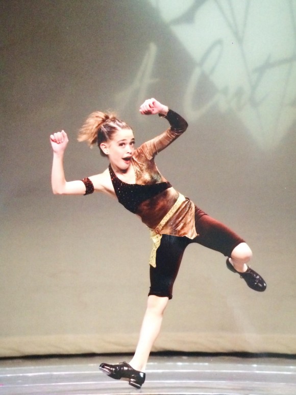 girl dancing on stage