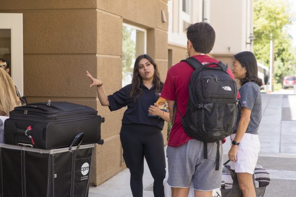 New Chapman student moving into Fenestra Living Learning Community.