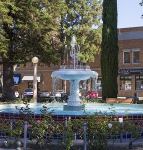 Fountain in the middle of Old Towne Orange