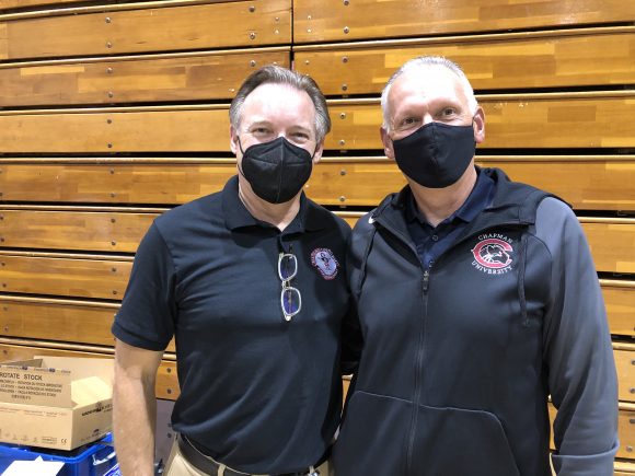 Jeff Goad and Terry Boesel at vaccine clinic.