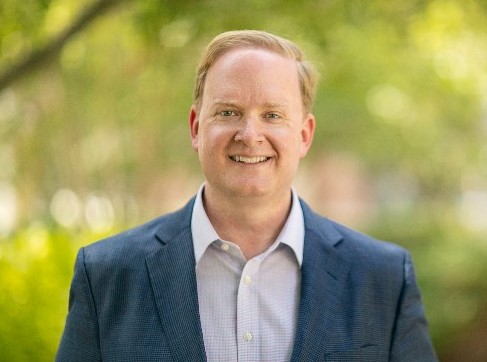 Portrait photo of Professor Luke Nichter