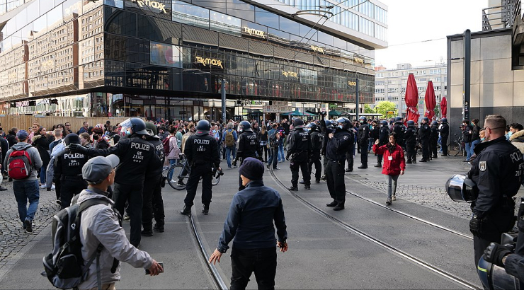 Conspiracy theorist protesters in Germany
