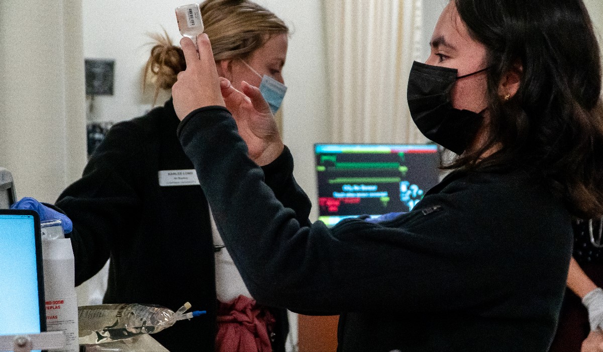 students in mock emergency room
