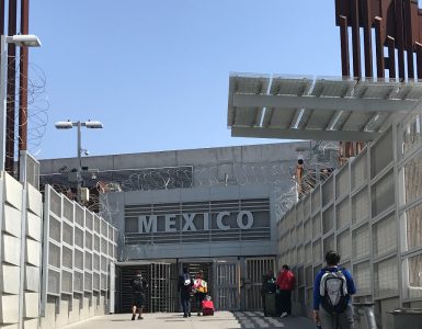 border crossing with mexico sign