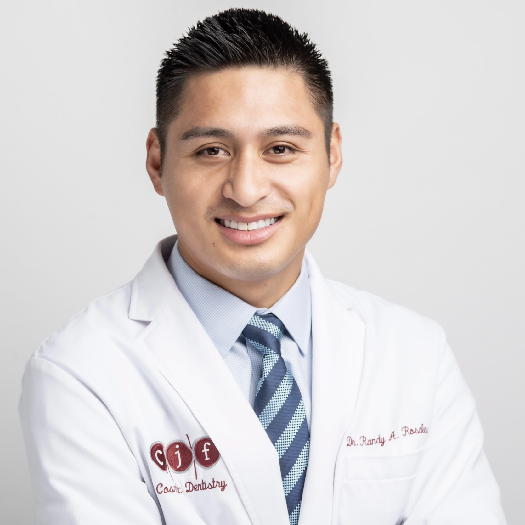 Randy Rosales ’12 Mentors the Next Generation of Dental Professionals
