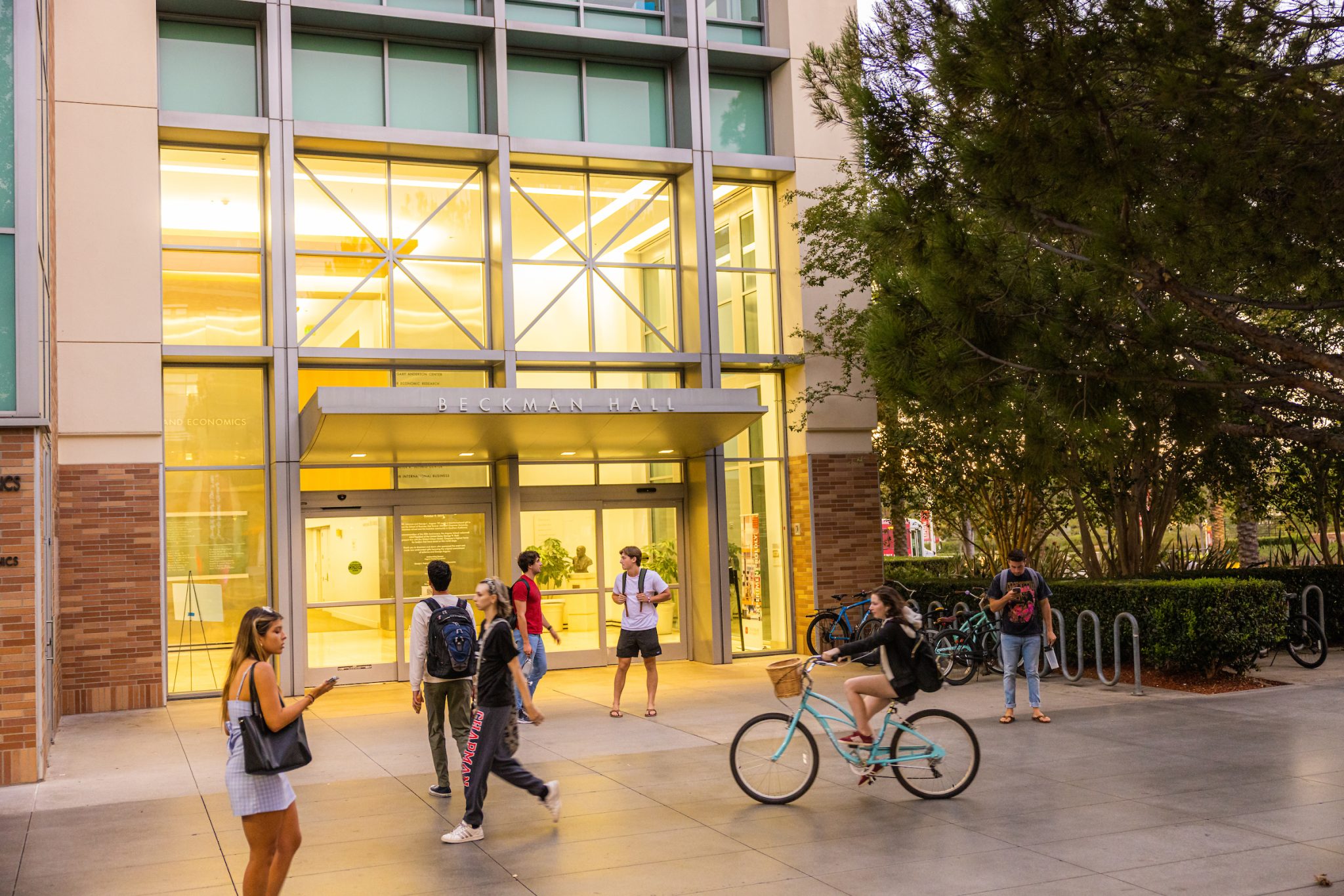 Chapman MBA Program Bucks Regional and National Trends Chapman Newsroom