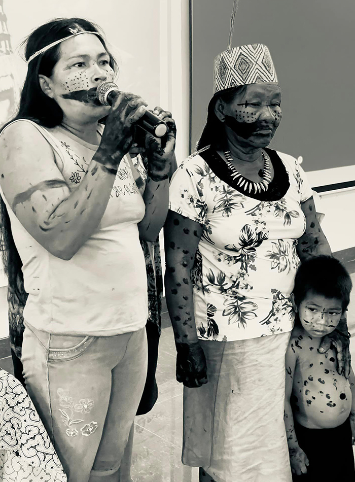 Amahuaca women