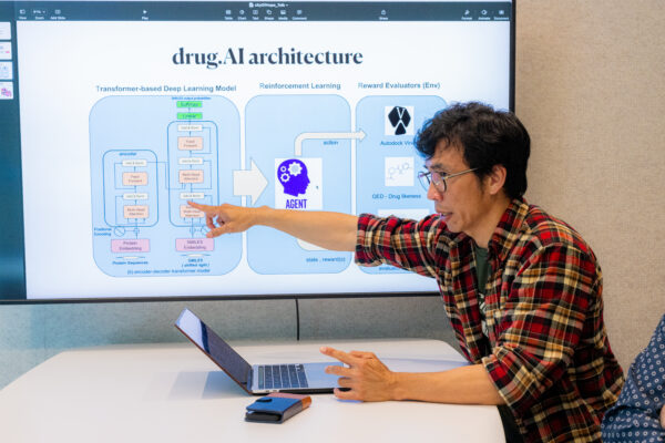 Doctoral student Dony Ang explains drug.AI.