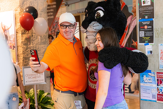 selfie-preview Parents and selfie taking selfie at Preview Day.