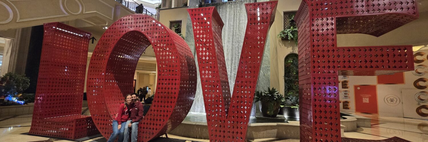 Guerras with love sign